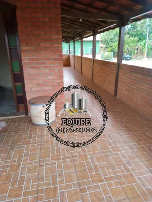 Foto 1 de Casa com 4 quartos à venda, 180m2 em Morada do Rio, Santa Luzia - MG