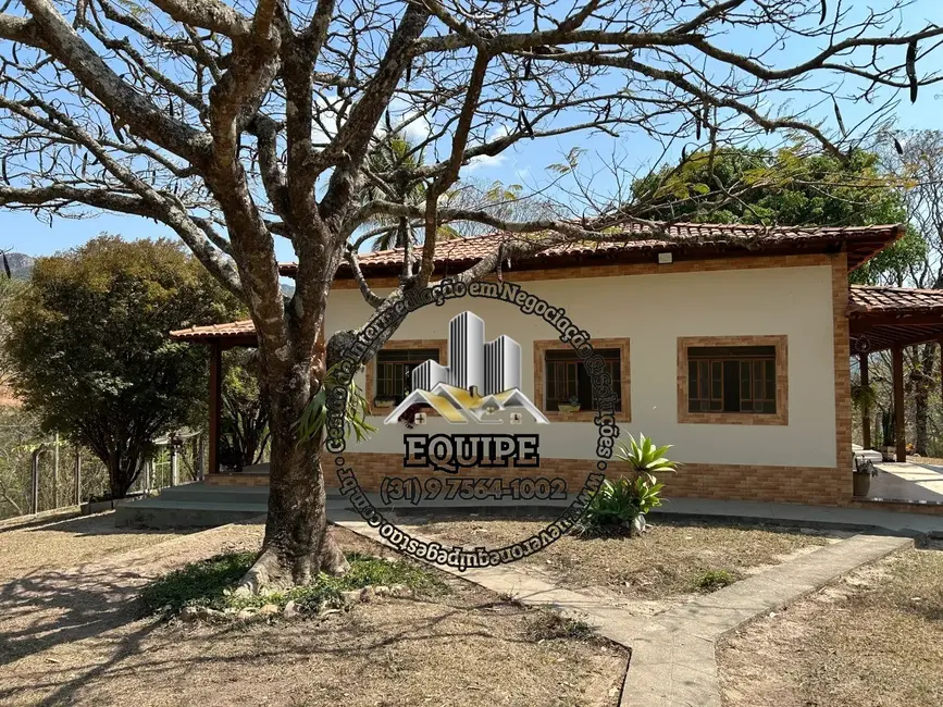 Foto 5 de Sítio / Rancho com 3 quartos à venda, 170m2 em Taquaracu De Minas - MG