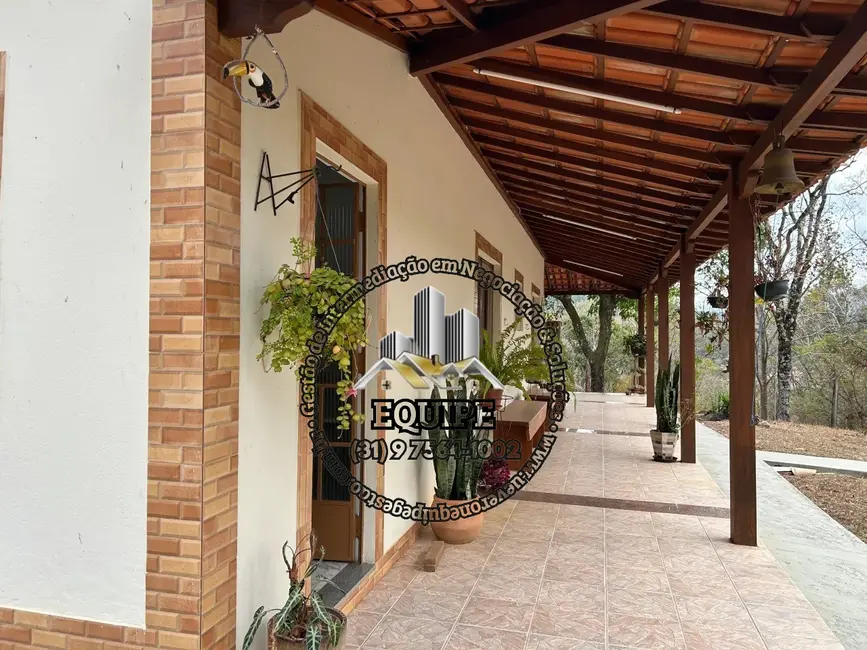 Foto 7 de Sítio / Rancho com 3 quartos à venda, 170m2 em Taquaracu De Minas - MG