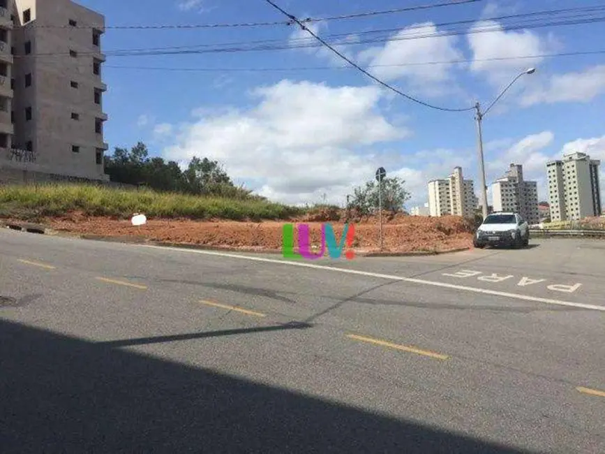 Foto 2 de Terreno / Lote à venda, 312m2 em Vila Cristo Redentor, Itatiba - SP