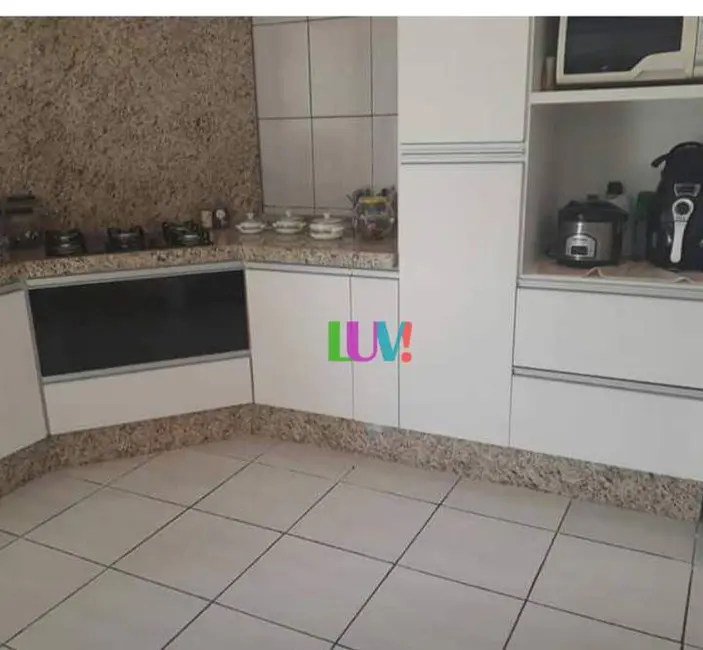Foto 2 de Casa com 3 quartos à venda, 250m2 em Jardim Ipê, Itatiba - SP