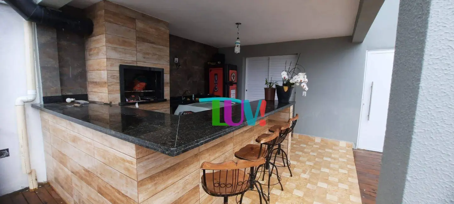 Foto 4 de Casa com 3 quartos à venda, 250m2 em Vila Santa Luzia, Itatiba - SP