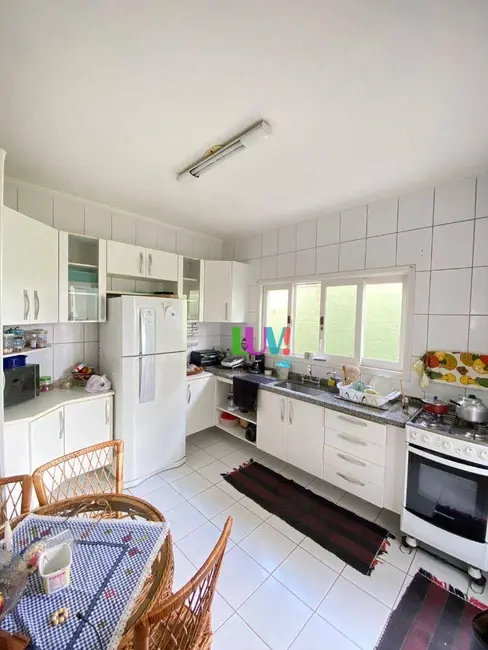 Foto 4 de Casa de Condomínio com 3 quartos à venda, 340m2 em Parque das Laranjeiras, Itatiba - SP