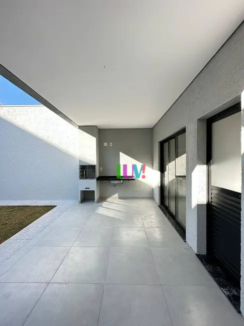 Foto 3 de Casa de Condomínio com 3 quartos à venda, 300m2 em Parque das Laranjeiras, Itatiba - SP