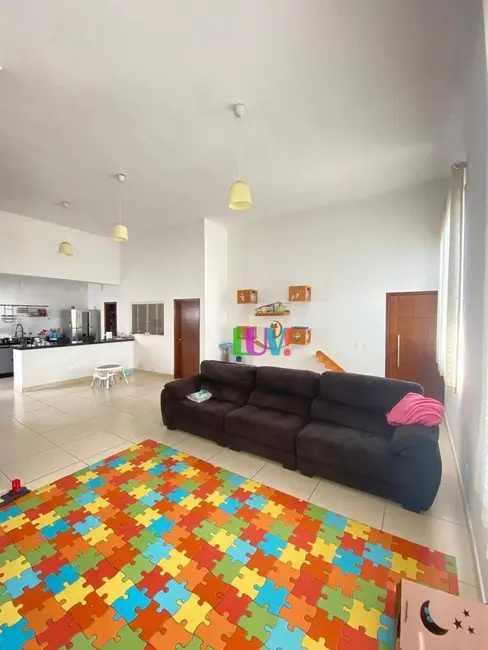 Foto 2 de Casa de Condomínio com 3 quartos à venda, 300m2 em Parque das Laranjeiras, Itatiba - SP