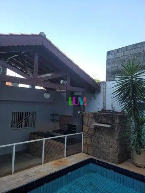 Foto 1 de Casa com 2 quartos à venda, 155m2 em Núcleo Residencial Vale Verde, Itatiba - SP