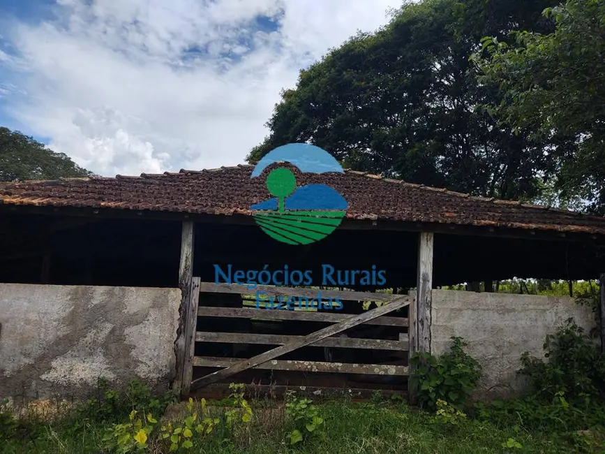 Foto 3 de Fazenda / Haras com 1 quarto à venda, 68m2 em Formiga - MG