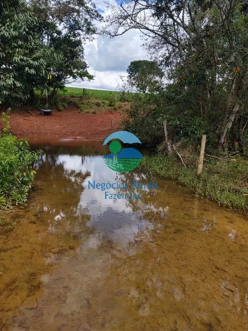 Foto 1 de Fazenda / Haras com 1 quarto à venda, 68m2 em Formiga - MG