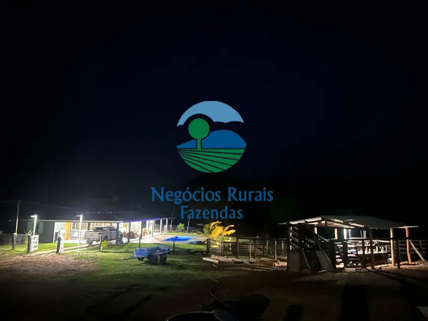 Foto 4 de Fazenda / Haras com 4 quartos à venda, 145m2 em Campinacu - GO