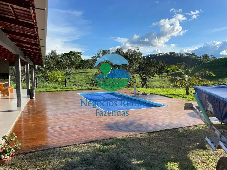 Foto 2 de Fazenda / Haras com 4 quartos à venda, 145m2 em Campinacu - GO