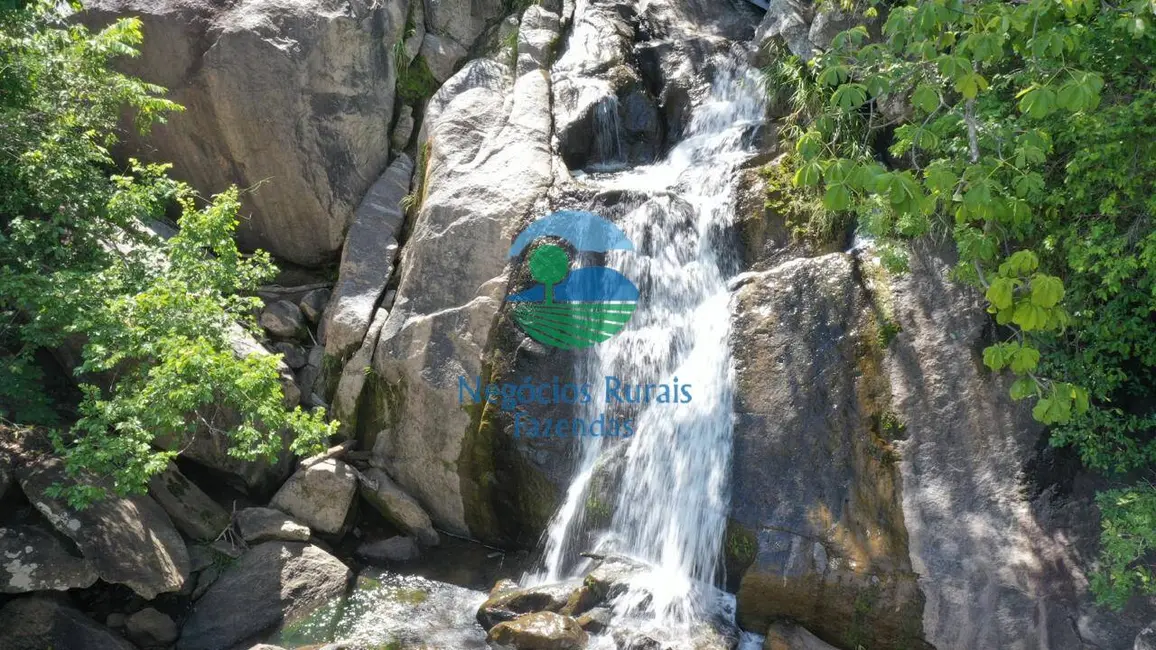 Foto 2 de Fazenda / Haras com 2 quartos à venda, 3436m2 em Parana - TO