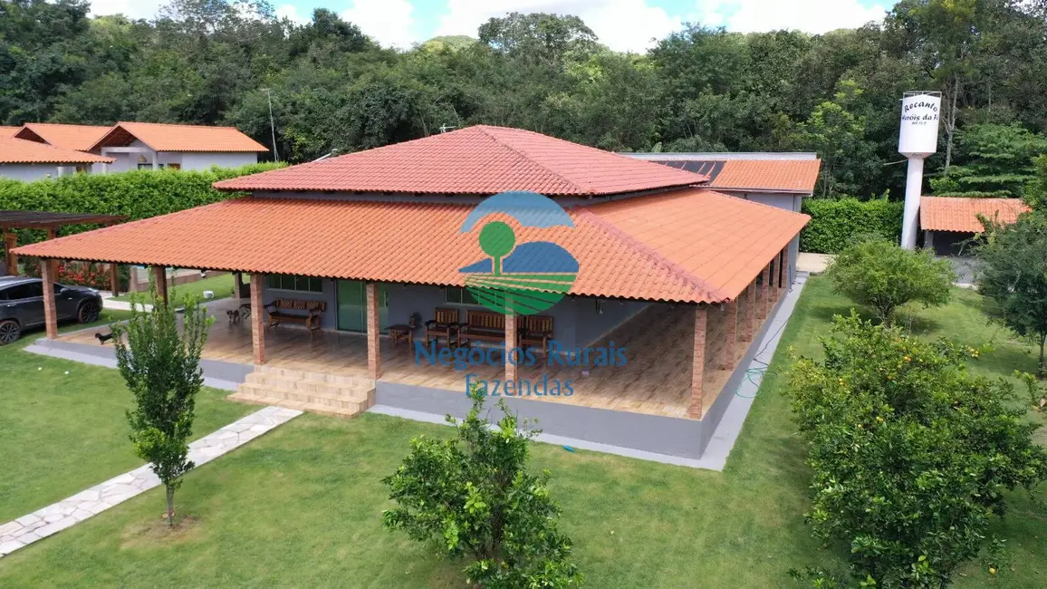 Chácara com 4 quartos à venda, 2000m2 em Bela Vista De Goias - GO - imagem 3 Foto 3 de Chácara com 4 quartos à venda, 2000m2 em Bela Vista De Goias - GO