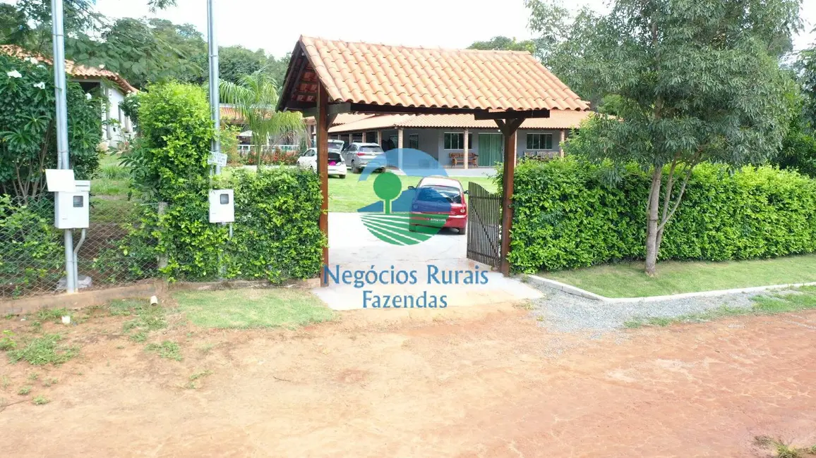 Chácara com 4 quartos à venda, 2000m2 em Bela Vista De Goias - GO - imagem 8 Foto 8 de Chácara com 4 quartos à venda, 2000m2 em Bela Vista De Goias - GO