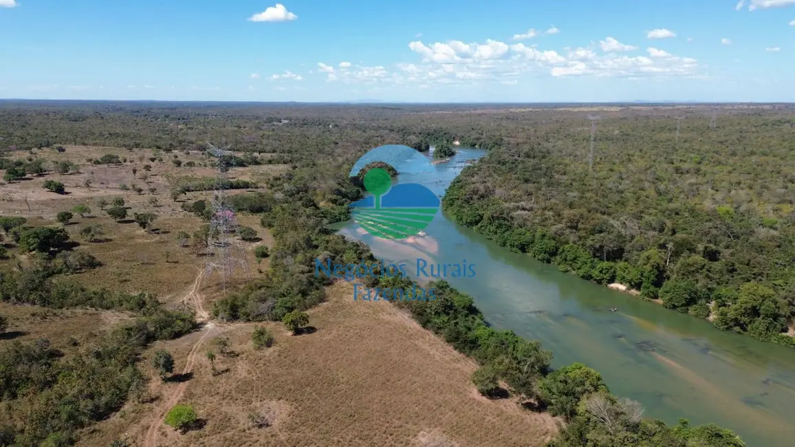 Foto 1 de Fazenda / Haras com 3 quartos à venda, 2076m2 em Parana - TO