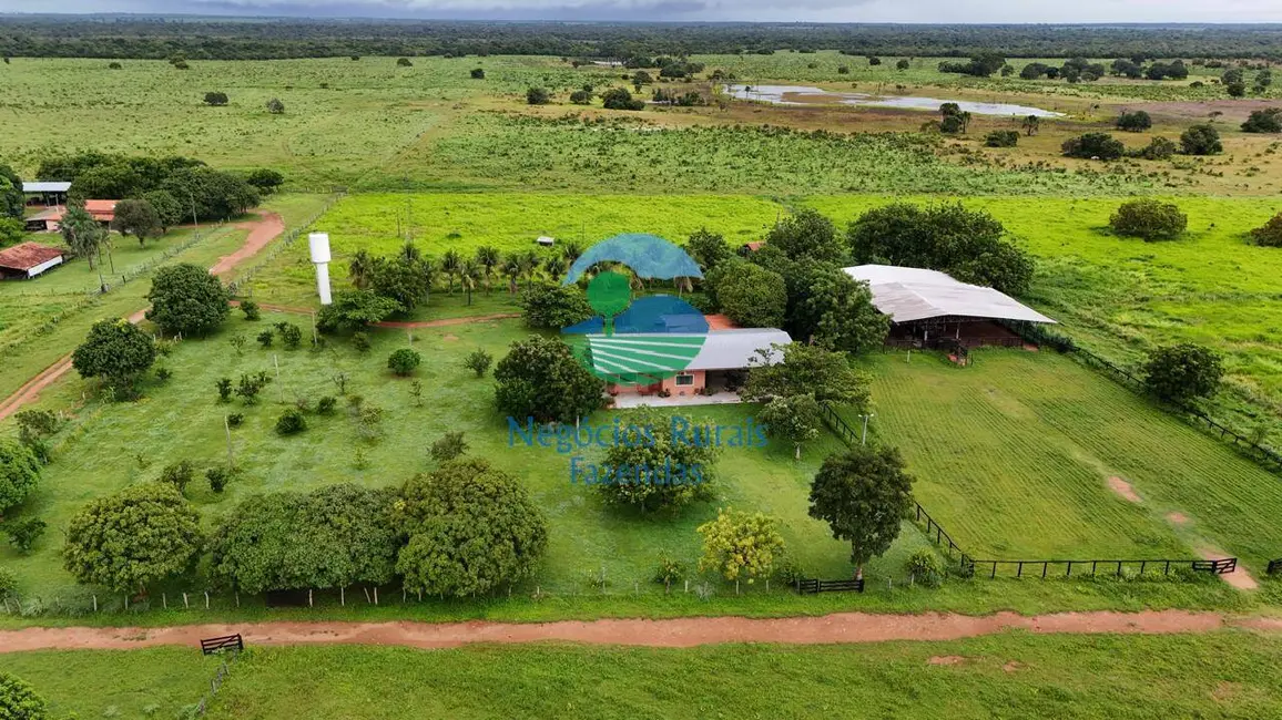 Foto 2 de Fazenda / Haras com 7 quartos à venda, 271m2 em Setor Central, Talisma - TO