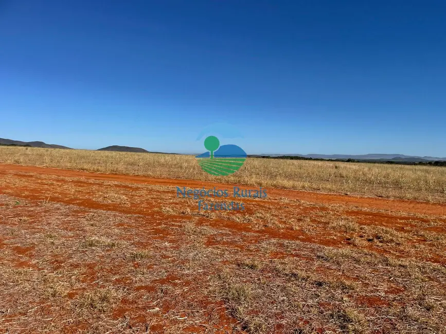 Foto 1 de Fazenda / Haras com 7 quartos à venda, 1600m2 em Uruacu - GO