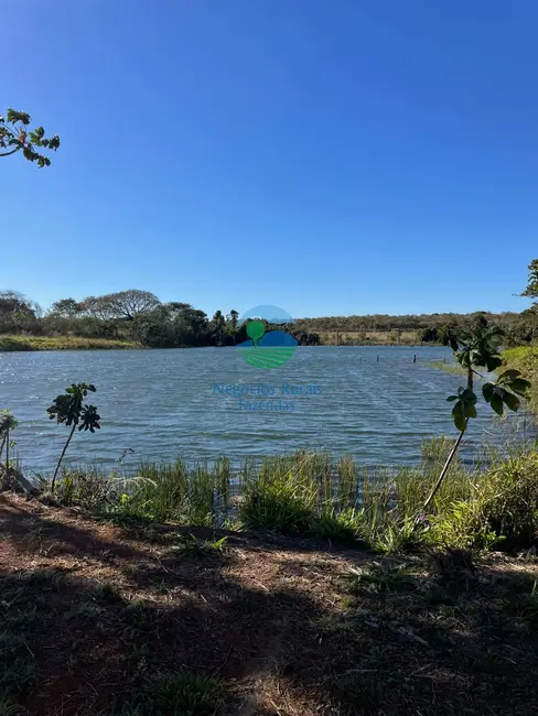 Foto 2 de Fazenda / Haras com 7 quartos à venda, 1600m2 em Uruacu - GO