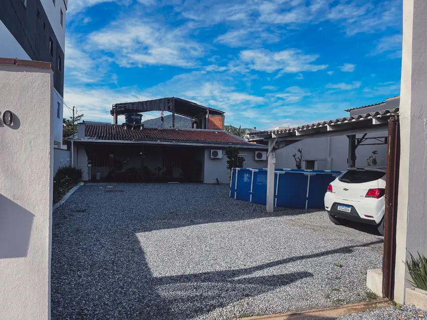 Foto 3 de Casa com 2 quartos à venda, 300m2 em Porto Belo - SC