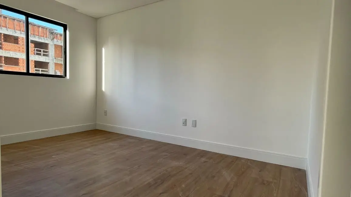 Foto 3 de Apartamento com 4 quartos à venda, 150m2 em Meia Praia, Itapema - SC