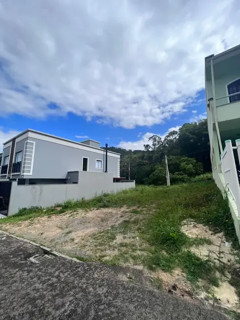 Foto 2 de Terreno / Lote à venda, 241m2 em Itapema - SC