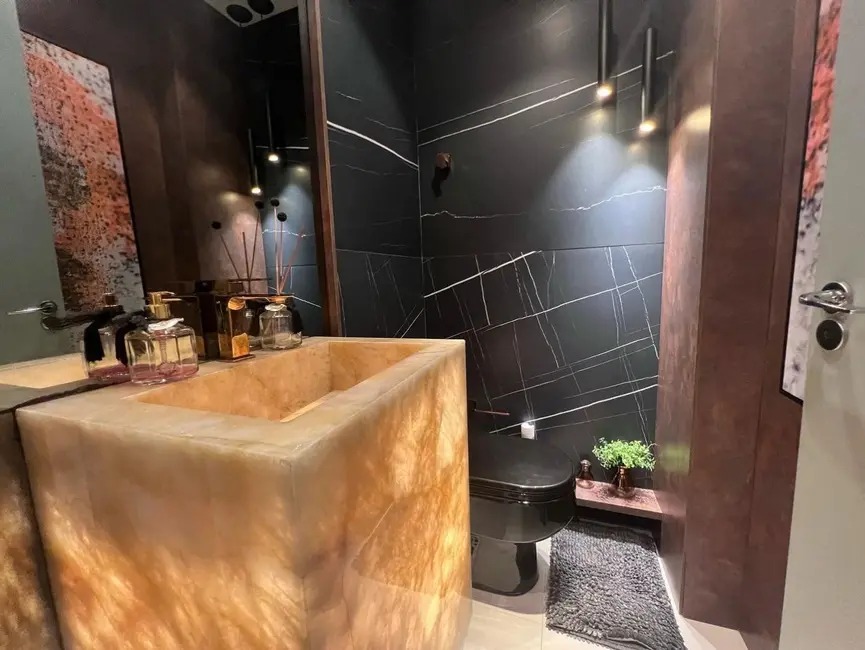 Foto 4 de Apartamento com 3 quartos à venda, 122m2 em Meia Praia, Itapema - SC