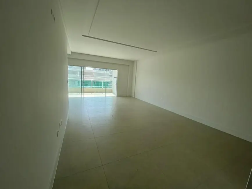 Foto 2 de Apartamento com 3 quartos à venda, 152m2 em Meia Praia, Itapema - SC
