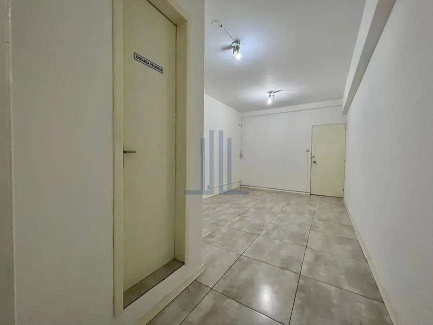 Foto 5 de Sala Comercial com 2 quartos para alugar, 40m2 em Centro, Santa Maria - RS