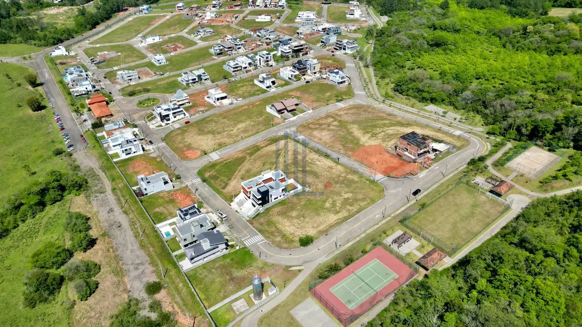Foto 1 de Terreno / Lote à venda, 300m2 em Tomazetti, Santa Maria - RS