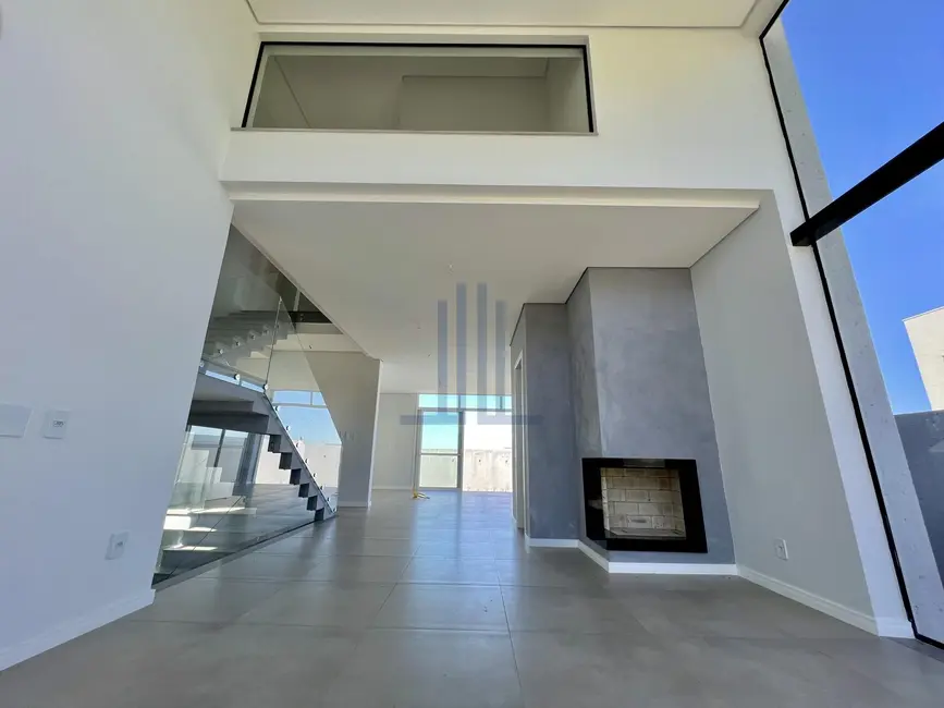 Foto 6 de Casa de Condomínio com 3 quartos à venda, 240m2 em Tomazetti, Santa Maria - RS