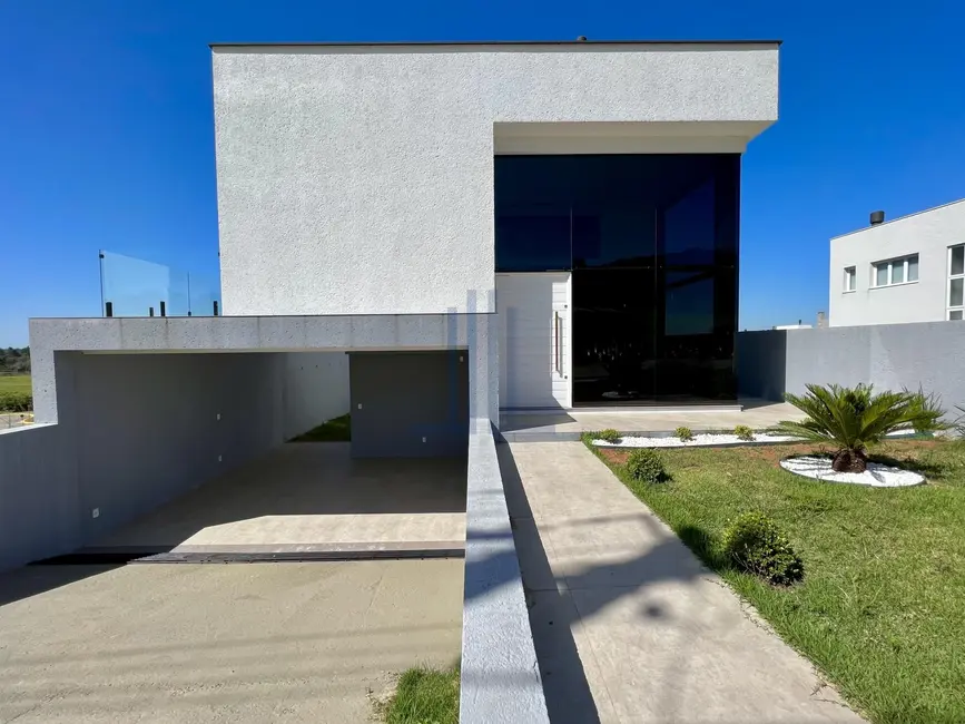 Foto 3 de Casa de Condomínio com 3 quartos à venda, 240m2 em Tomazetti, Santa Maria - RS