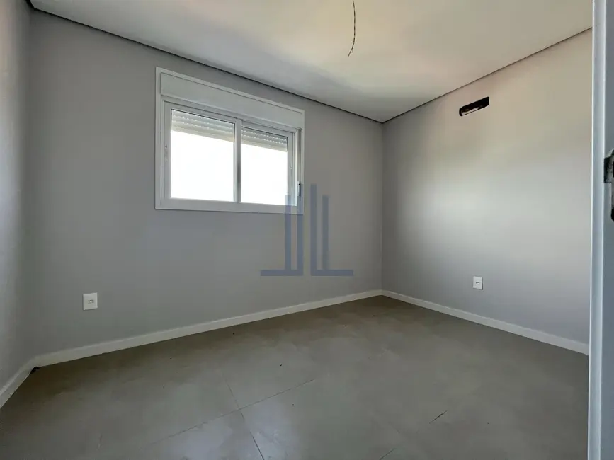 Foto 9 de Apartamento com 2 quartos à venda, 67m2 em São José, Santa Maria - RS