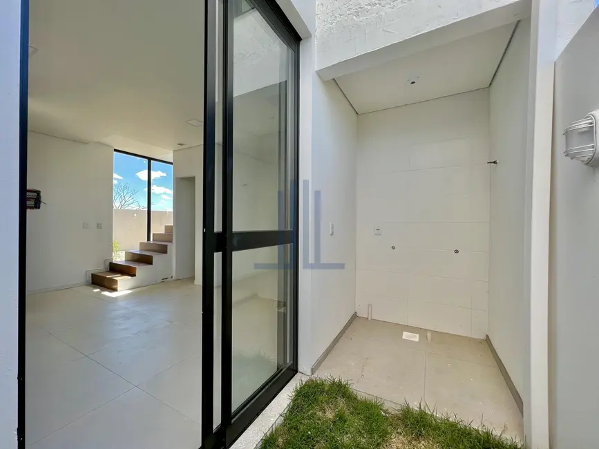 Foto 5 de Casa de Condomínio com 3 quartos à venda, 119m2 em Diácono João Luiz Pozzobon, Santa Maria - RS