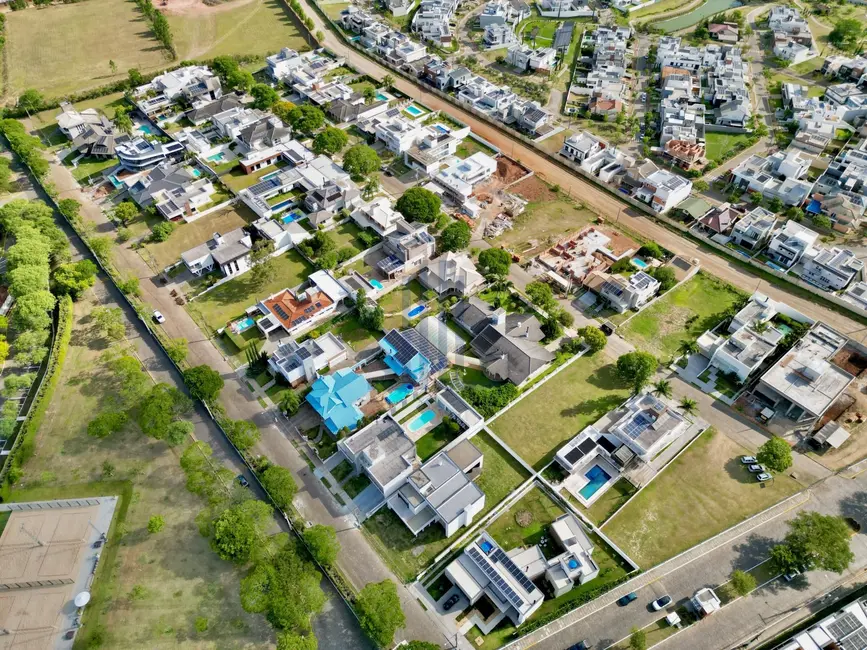 Foto 4 de Terreno / Lote à venda, 900m2 em Tomazetti, Santa Maria - RS