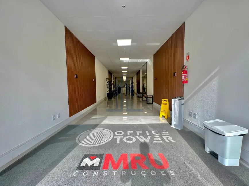 Foto 2 de Sala Comercial com 1 quarto para alugar, 47m2 em Centro, Santa Maria - RS