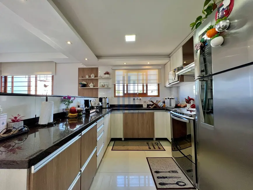 Casa com 3 quartos à venda, 156m2 em Tomazetti, Santa Maria - RS - imagem 9 Foto 9 de Casa com 3 quartos à venda, 156m2 em Tomazetti, Santa Maria - RS