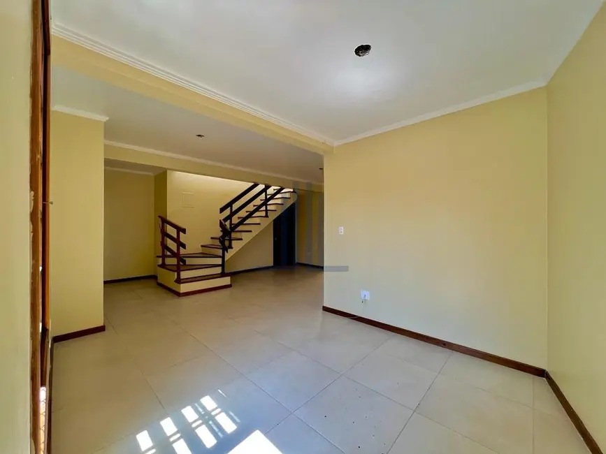 Foto 5 de Cobertura com 2 quartos à venda, 181m2 em Nossa Senhora de Fátima, Santa Maria - RS