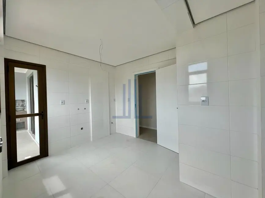 Foto 4 de Apartamento com 2 quartos à venda, 94m2 em Nossa Senhora Medianeira, Santa Maria - RS