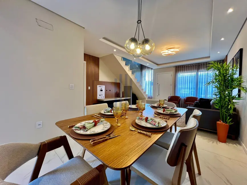 Foto 5 de Casa de Condomínio com 3 quartos à venda, 154m2 em Camobi, Santa Maria - RS