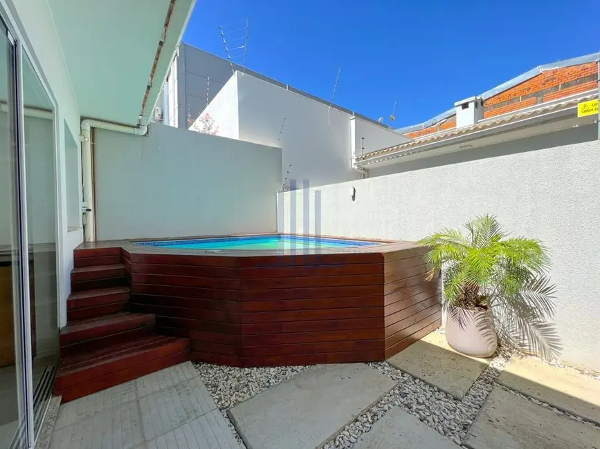 Casa com 3 quartos à venda, 137m2 em Tomazetti, Santa Maria - RS - imagem 7 Foto 7 de Casa com 3 quartos à venda, 137m2 em Tomazetti, Santa Maria - RS