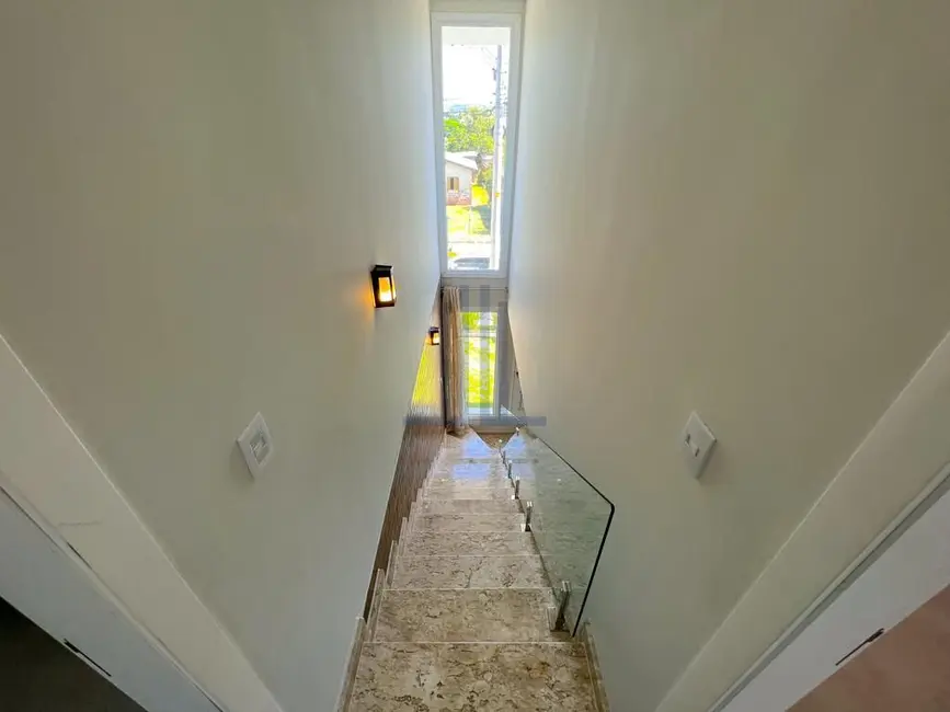 Casa com 3 quartos à venda, 137m2 em Tomazetti, Santa Maria - RS - imagem 9 Foto 9 de Casa com 3 quartos à venda, 137m2 em Tomazetti, Santa Maria - RS