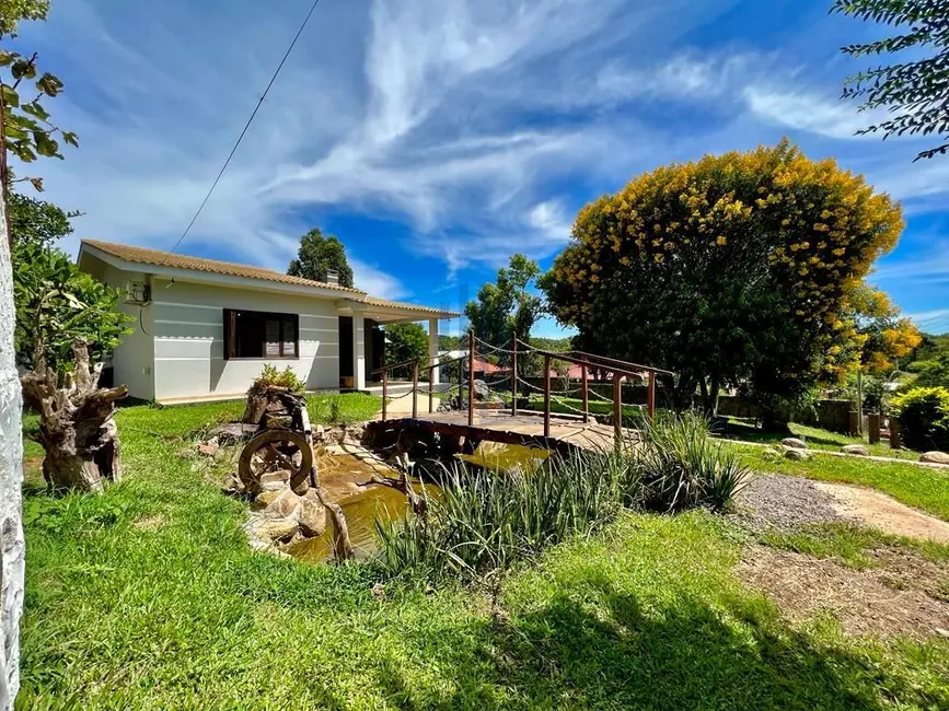 Casa com 3 quartos à venda, 136m2 em Itaara - RS - imagem 4 Foto 4 de Casa com 3 quartos à venda, 136m2 em Itaara - RS