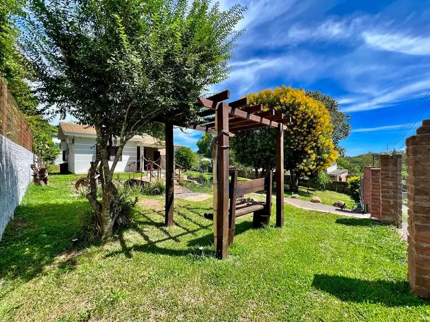 Casa com 3 quartos à venda, 136m2 em Itaara - RS - imagem 3 Foto 3 de Casa com 3 quartos à venda, 136m2 em Itaara - RS