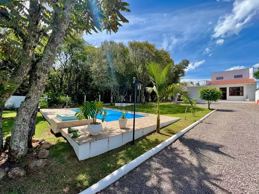 Casa com 3 quartos à venda, 272m2 em Itaara - RS - imagem 4 Foto 4 de Casa com 3 quartos à venda, 272m2 em Itaara - RS