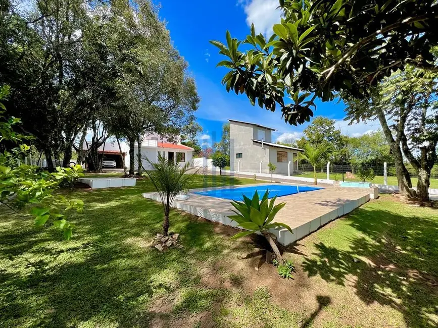 Casa com 3 quartos à venda, 272m2 em Itaara - RS - imagem 3 Foto 3 de Casa com 3 quartos à venda, 272m2 em Itaara - RS