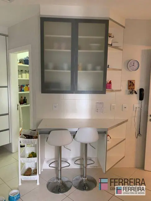 Apartamento com 4 quartos à venda, 286m2 em Horto Florestal, Salvador - BA - imagem 5 Foto 5 de Apartamento com 4 quartos à venda, 286m2 em Horto Florestal, Salvador - BA