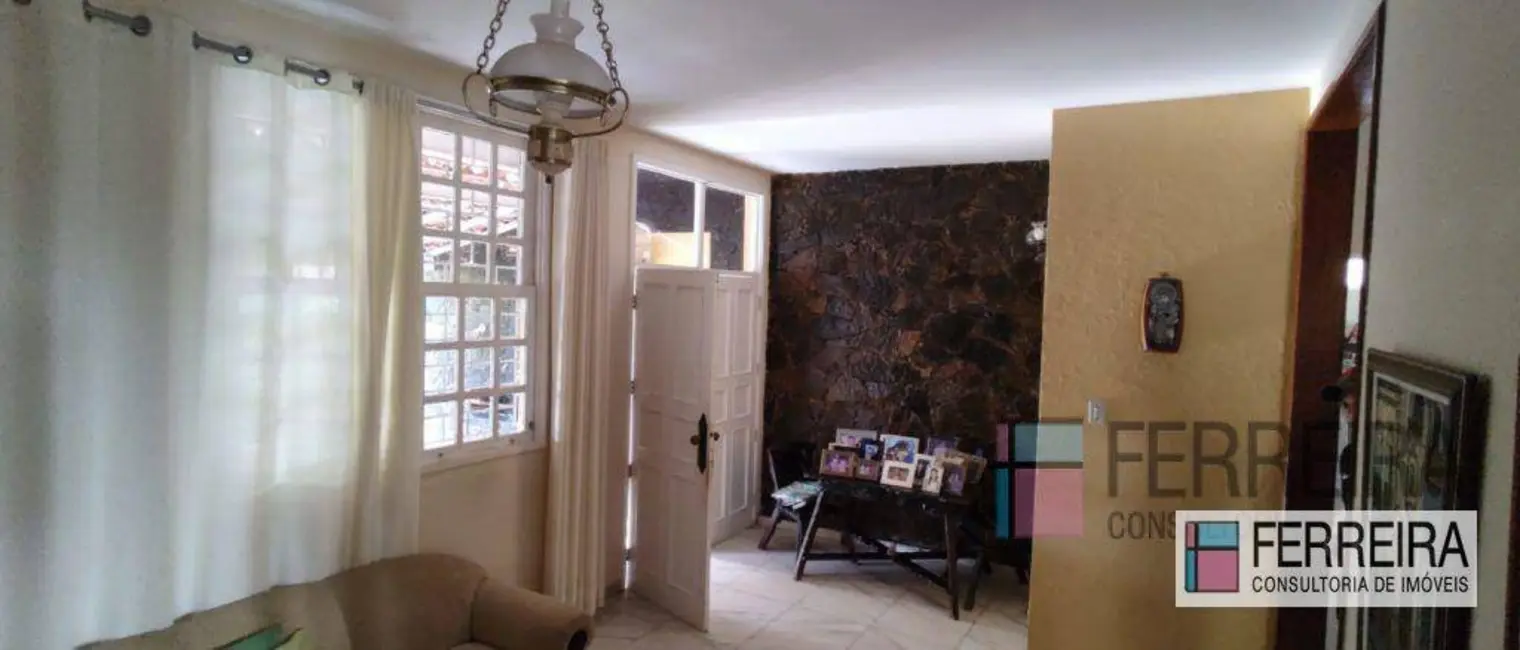 Casa com 4 quartos à venda, 360m2 em Pituba, Salvador - BA - imagem 5 Foto 5 de Casa com 4 quartos à venda, 360m2 em Pituba, Salvador - BA