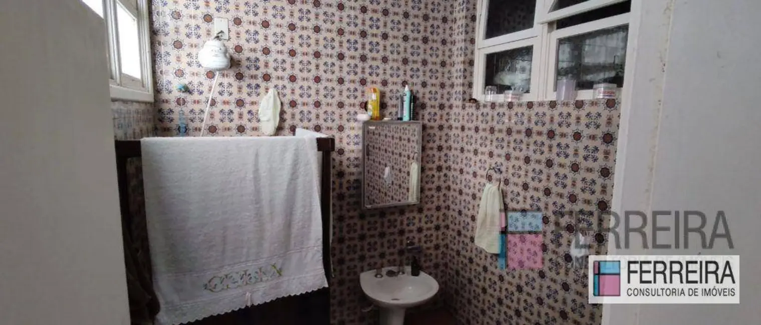 Casa com 4 quartos à venda, 360m2 em Pituba, Salvador - BA - imagem 9 Foto 9 de Casa com 4 quartos à venda, 360m2 em Pituba, Salvador - BA