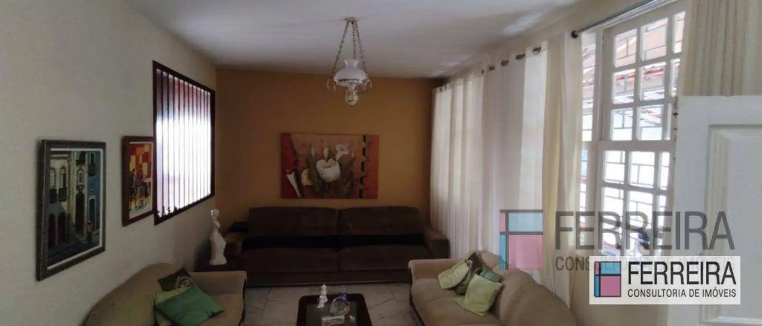 Casa com 4 quartos à venda, 360m2 em Pituba, Salvador - BA - imagem 4 Foto 4 de Casa com 4 quartos à venda, 360m2 em Pituba, Salvador - BA