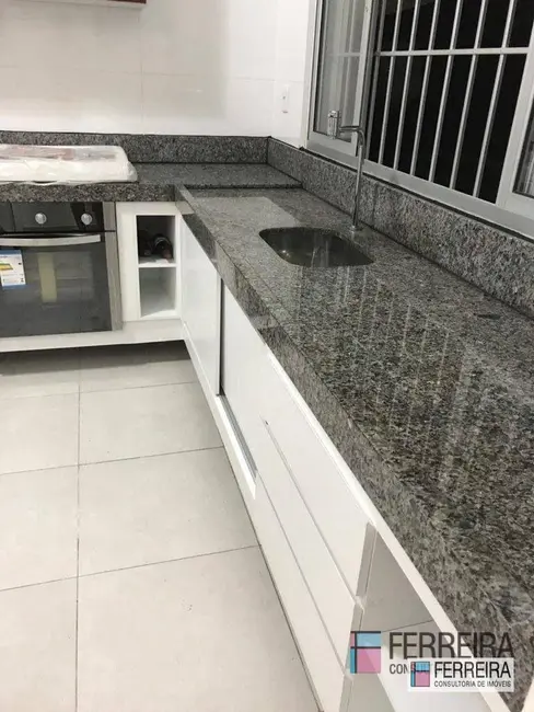 Casa com 3 quartos à venda, 360m2 em Candeal, Salvador - BA - imagem 6 Foto 6 de Casa com 3 quartos à venda, 360m2 em Candeal, Salvador - BA
