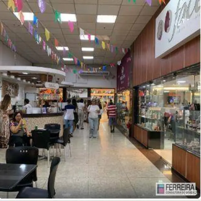 Loja para alugar, 27m2 em Pituba, Salvador - BA - imagem 1 Foto 1 de Loja para alugar, 27m2 em Pituba, Salvador - BA